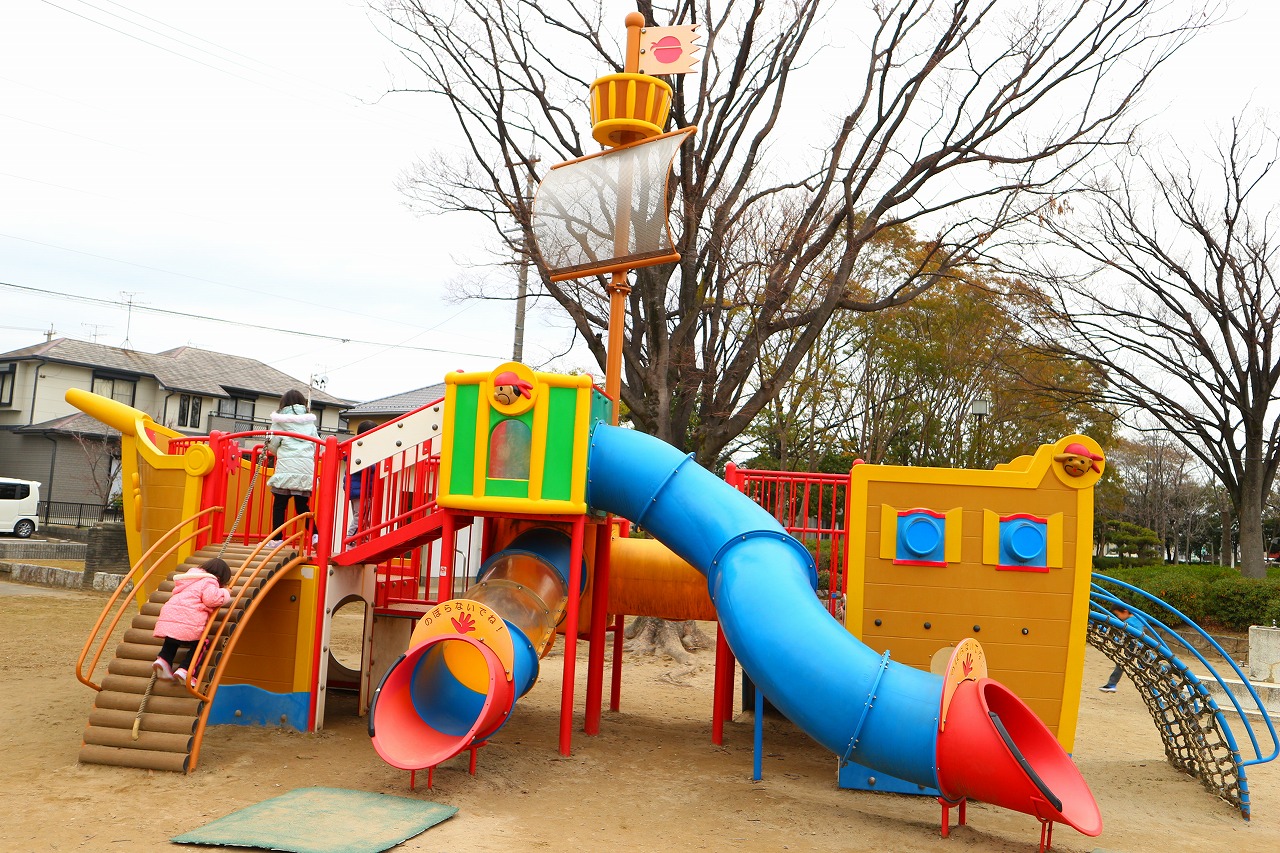 愛知県一宮市の子供の遊び場 森本中央公園