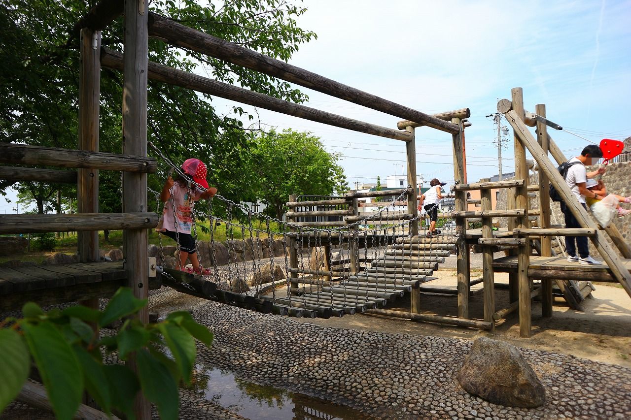 愛知県北名古屋市の子供の遊び場 コッツ山公園