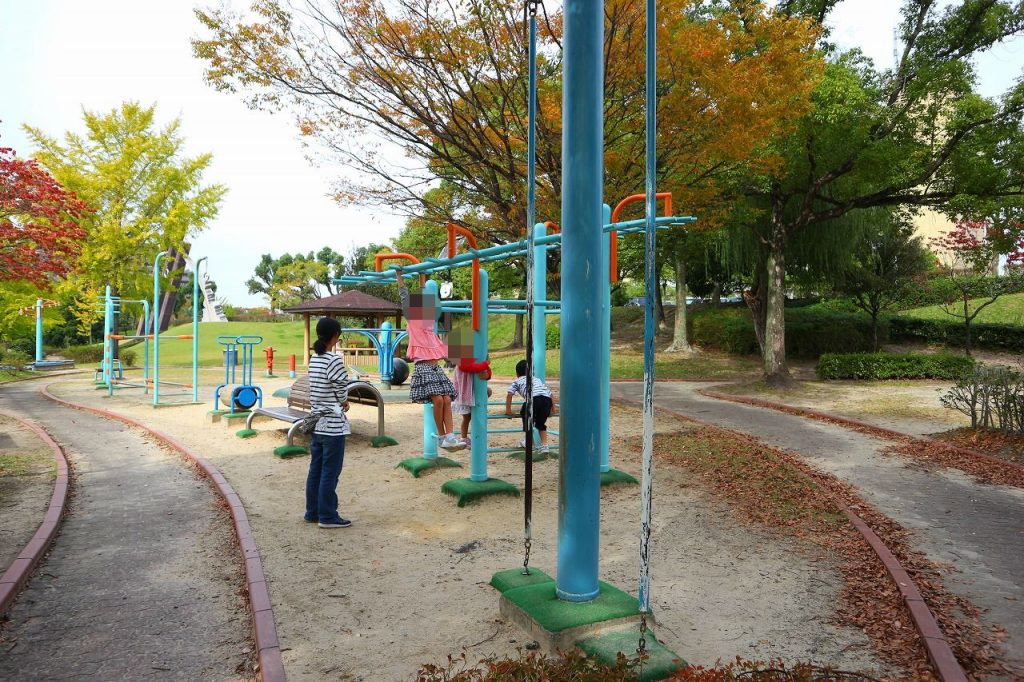 愛知県東海市の子供の遊び場 池下公園